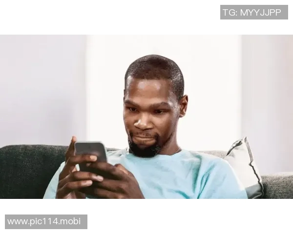 杜兰特回应球迷调侃失误,承诺下场比赛完美表现 杜兰特回应球迷调侃失误,承诺下场比赛完美表现