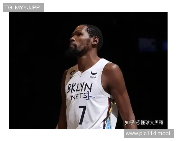 雷迪克:海斯恢复进展良好,预计能在本周末比赛中复出 雷迪克:海斯恢复进展良好,预计能在本周末比赛中复出